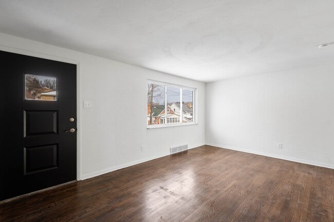 Building Photo - READY FOR MOVE-IN! Don't miss this FULLY RENOVATED 3-bedroom in Baldwin!