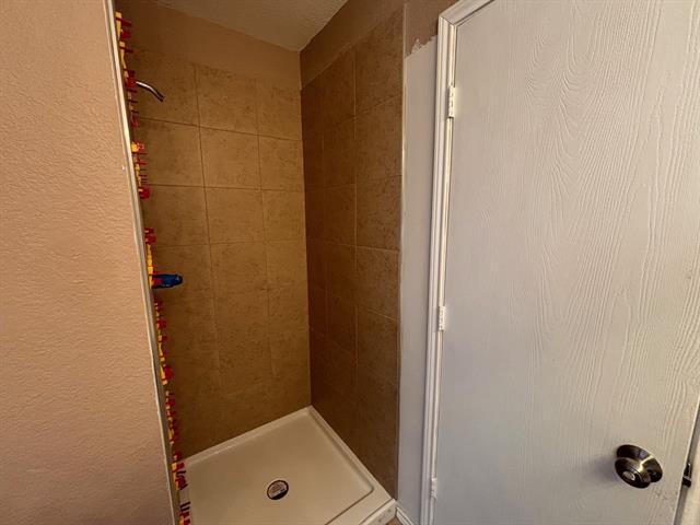 Building Photo - 205 Lake Wichita Dr