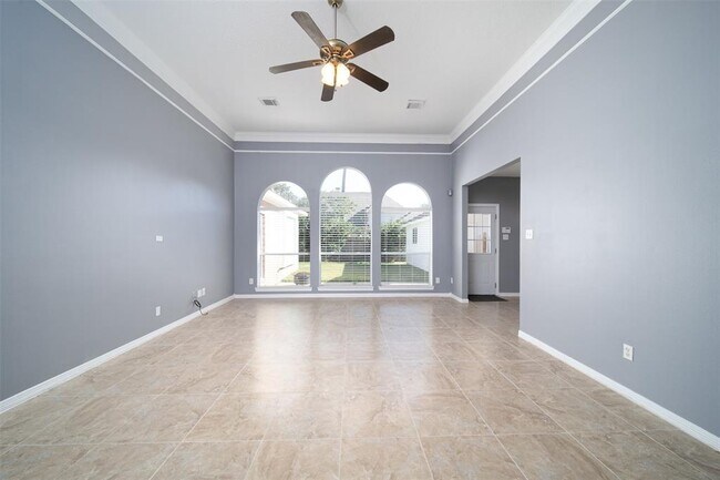 Building Photo - 4102 Magnolia Ln