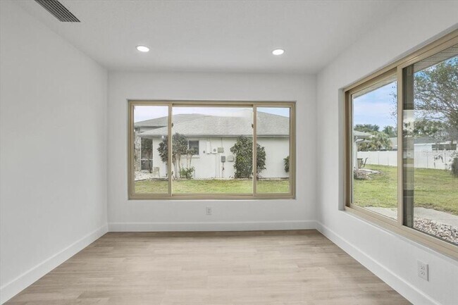 Building Photo - 2881 48th Way E