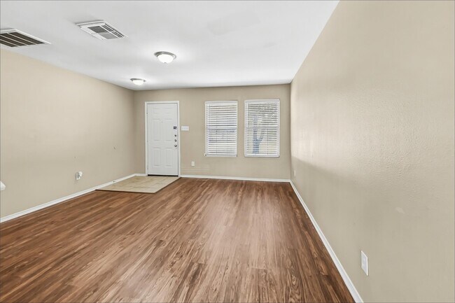 Building Photo - 503 Pine Cluster Ct