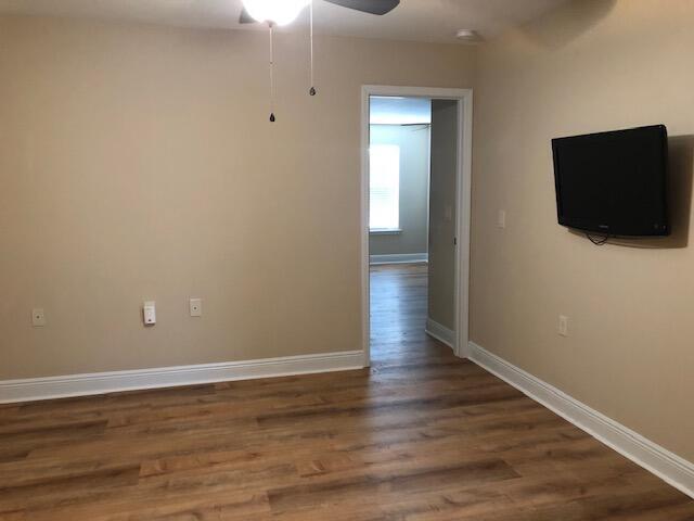 Building Photo - 1594 Venice Ave