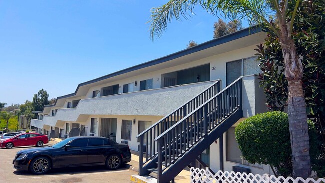Interior Photo - 4058 51st St