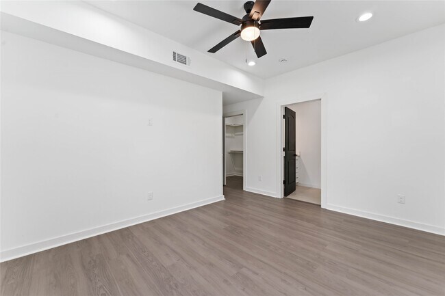 Building Photo - 414 N Carolina St