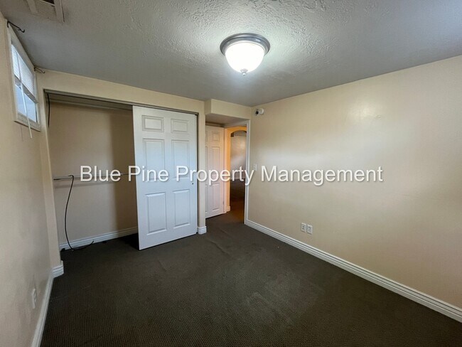 Building Photo - 3425 Owen St