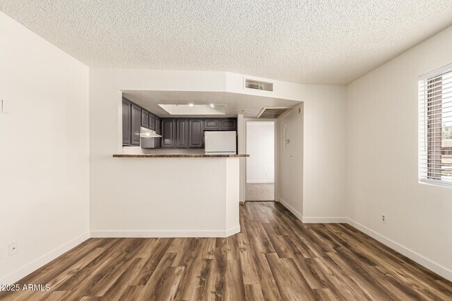 Building Photo - 3601 W Tierra Buena Ln