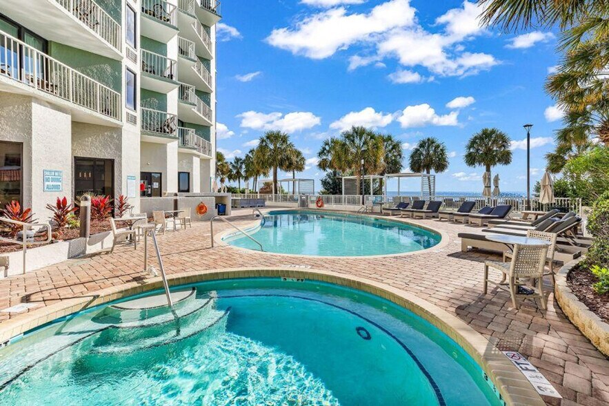 Building Photo - 2700 N Ocean Blvd