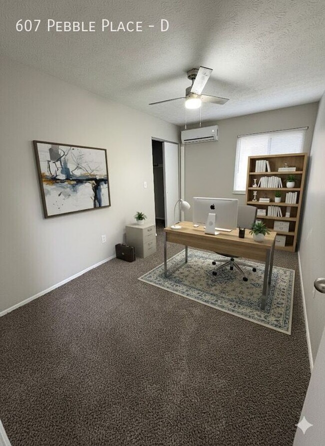 Building Photo - 607 Pebble Pl Dr