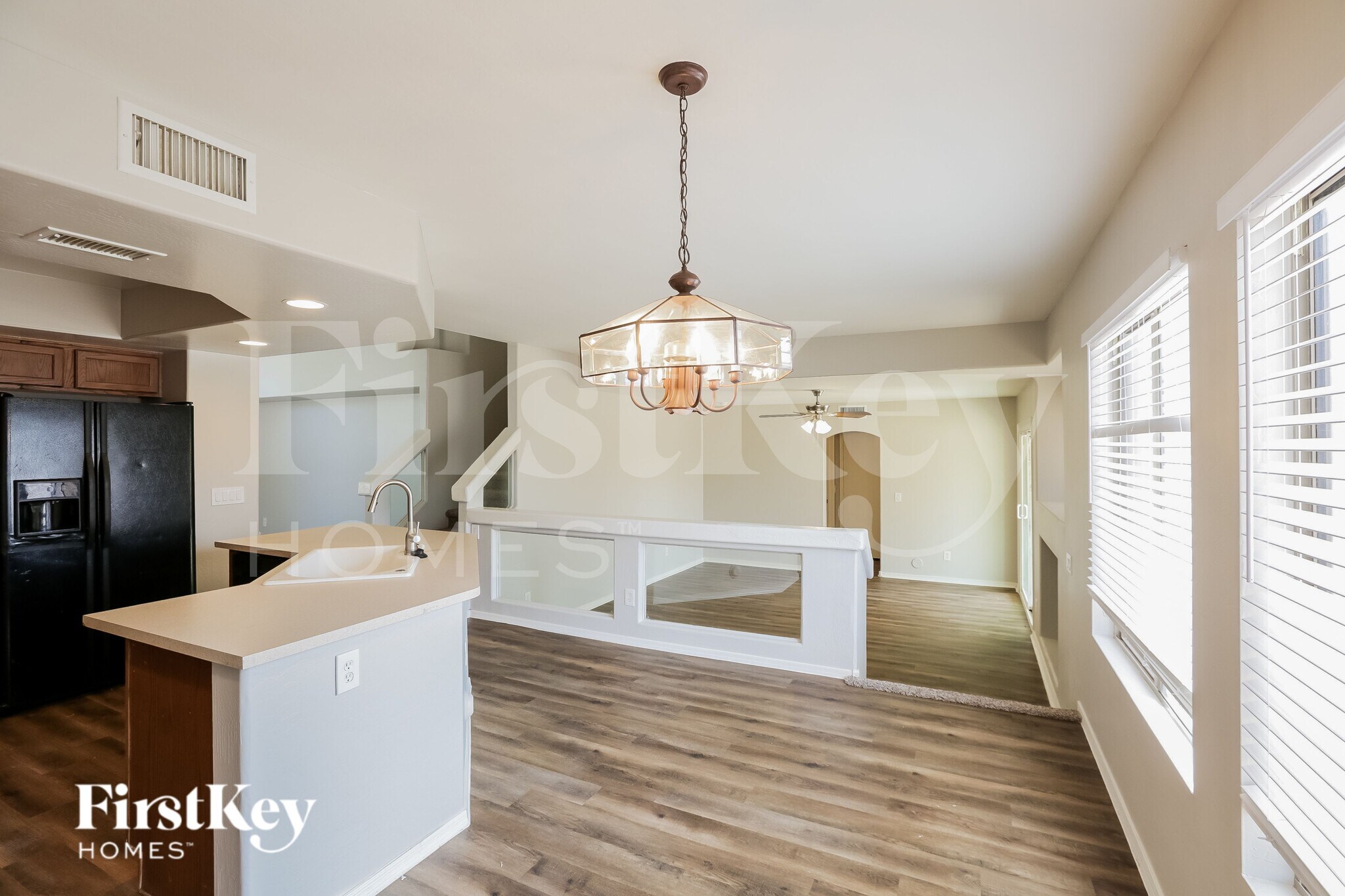 Building Photo - 7963 W Marlette Ave