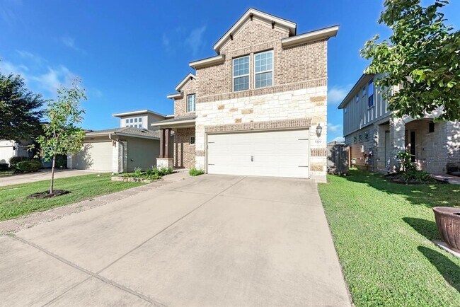Building Photo - 5320 Ingersoll Ln