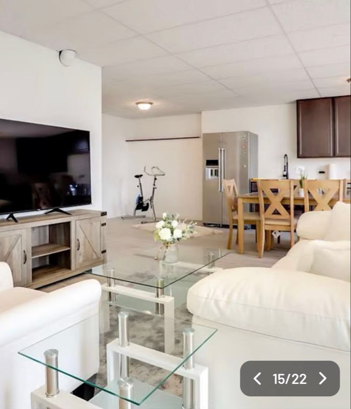 Building Photo - 410 S 36th Ave