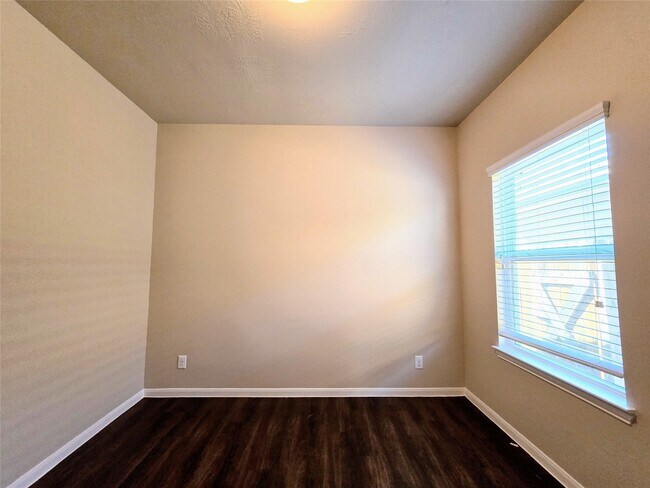 Building Photo - 11126 Kingsnorth Dr