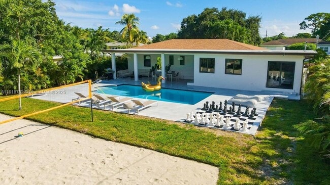 Building Photo - 305 NW 124th St