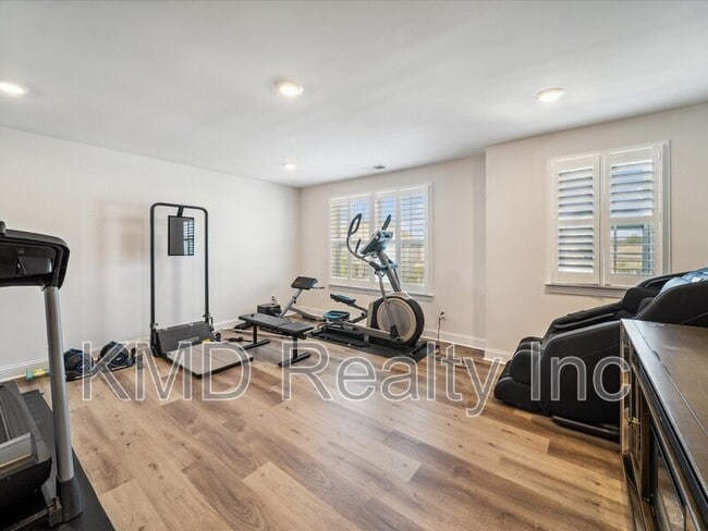 Building Photo - 6112 Willow Pin Ln