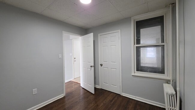 Building Photo - 722 West Side Ave