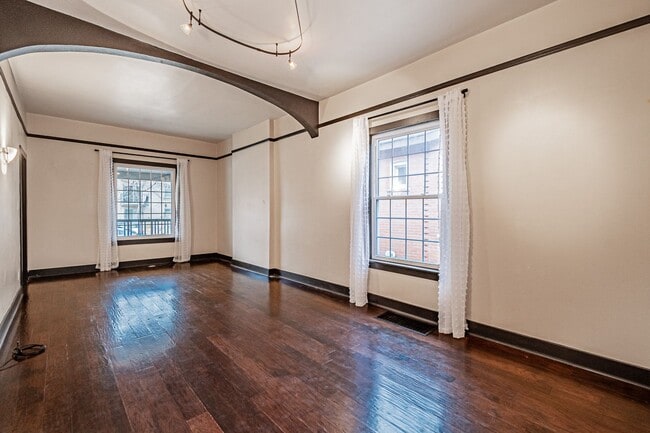 Building Photo - Charming 3BD, 2BA Wash Park Home with 2-Car Garage