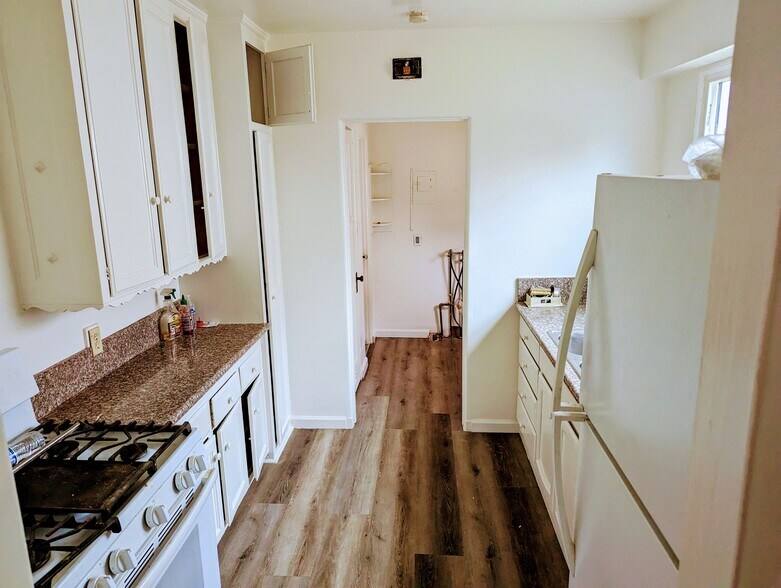 Kitchen - 1128 16th St