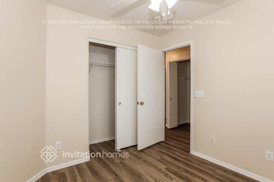 Building Photo - 3463 S 162nd Ave