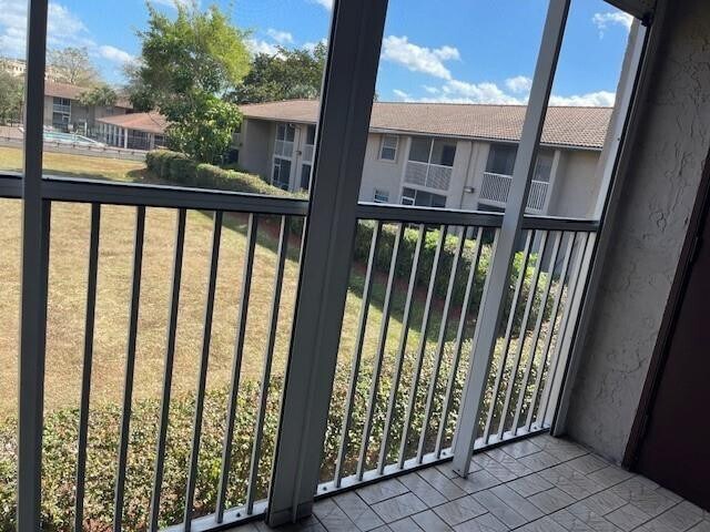 Building Photo - 8850 Royal Palm Blvd