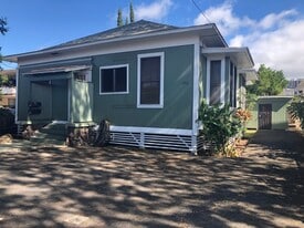 Building Photo - 1302 Kinau St