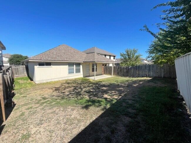 Building Photo - 3-Bedroom House for Rent in Killeen, TX