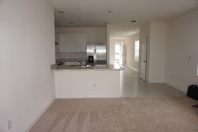 Building Photo - Newer Home 3/2 Steps from Champions Gate