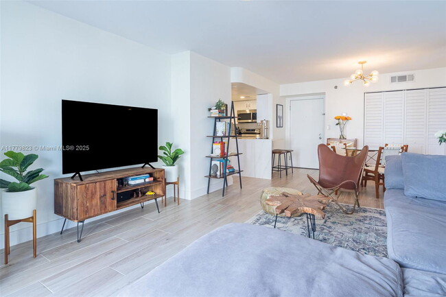 Building Photo - 770 Claughton Island Dr
