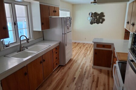 Building Photo - 1145 Ponderosa Dr