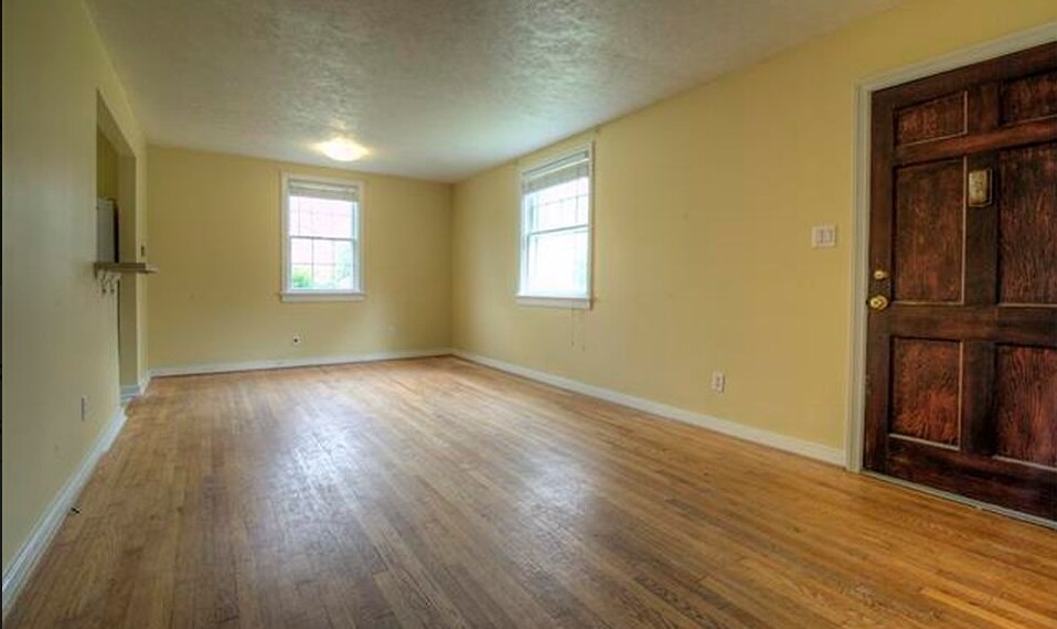 Building Photo - 1614 Westhill Rd