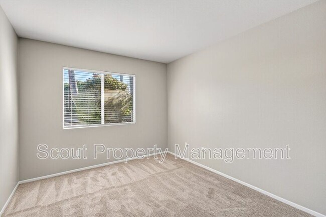 Building Photo - 35912 Arras Dr