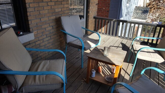 Building Photo - Fabulous 2BR Apartment on Arthur Ashe Blvd!