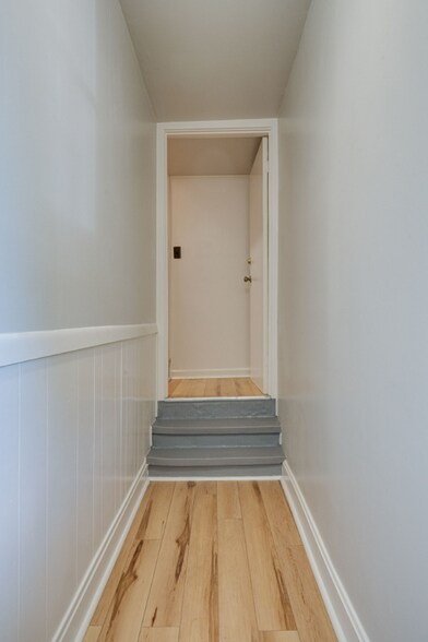 Building Photo - 600 Larkin Springs Rd