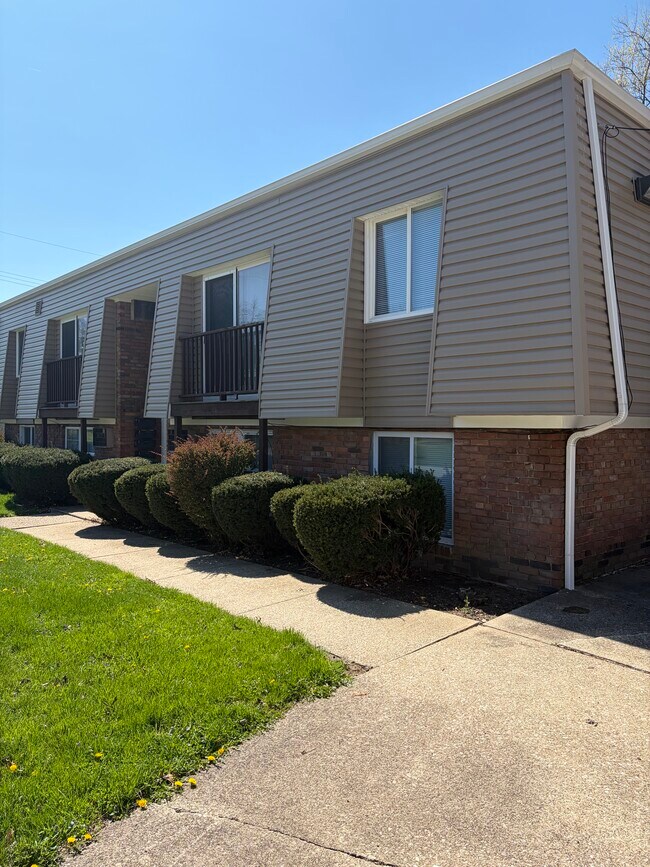 Building Photo - 1516 Avery St