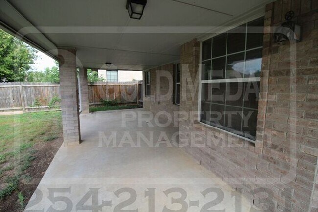 Building Photo - 2908 Tucson Dr