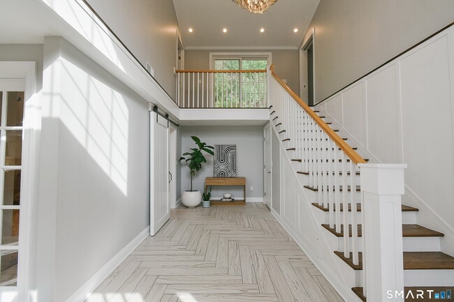 Building Photo - 50 1/2 Mountain Spring Rd