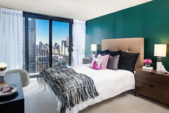 Building Photo - 227 N Columbus Dr