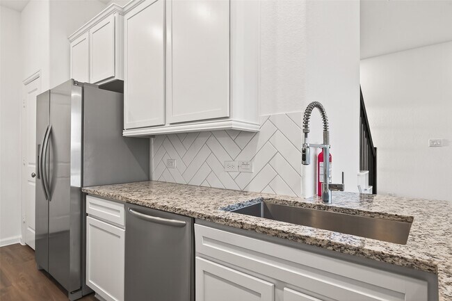 Building Photo - 5703 Foggy Vine Ct