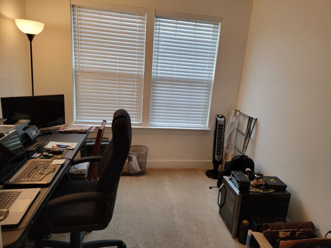 Building Photo - 8478 Craggan Ln