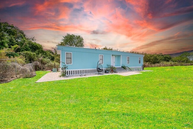 Building Photo - farm stay Sw Extended Stay-1-1