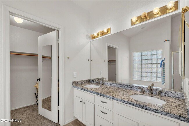 Building Photo - 6366 E Riverdale St