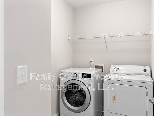 Building Photo - 201 Makemie Wy