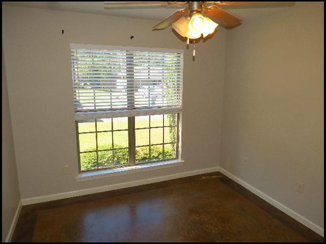 Building Photo - 1840 Milestone Dr