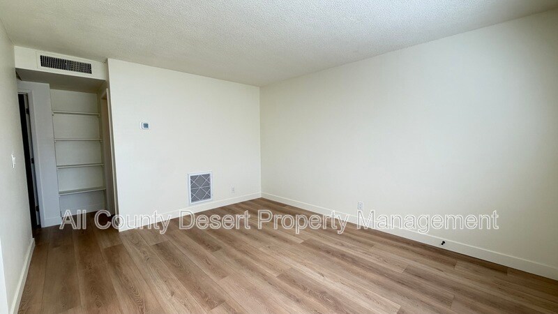 Building Photo - 44868 Santa Anita Ave