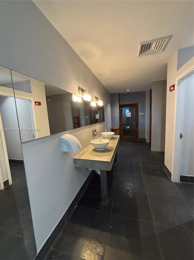 Building Photo - 133 NE 2nd Ave