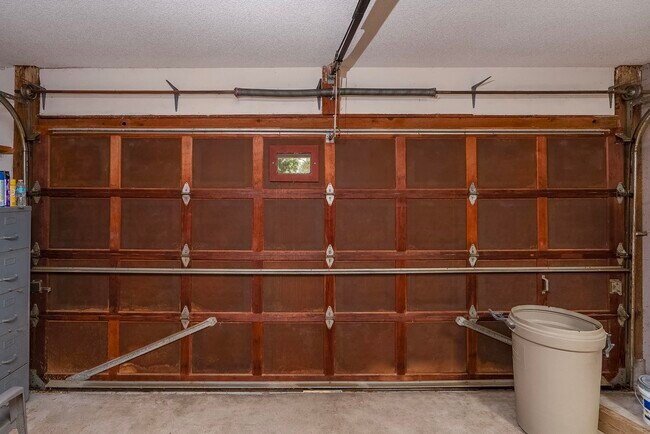 Building Photo - 1232 S Winterhawk Dr