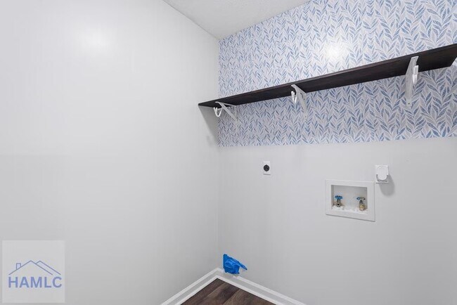 Building Photo - 22 Avocet Way