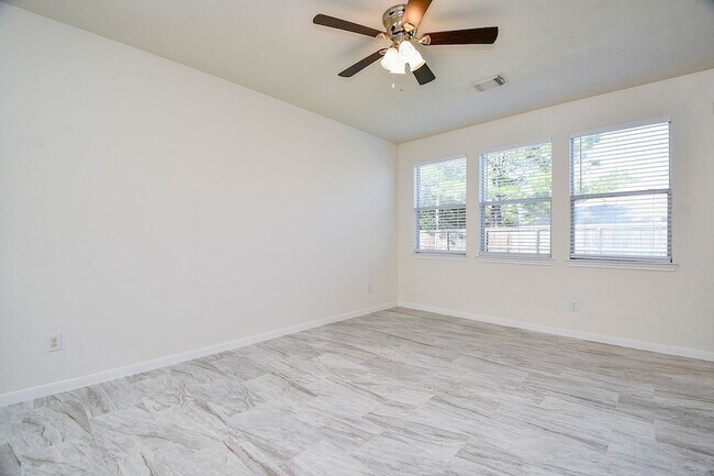 Building Photo - 5607 Stonecloud Ln