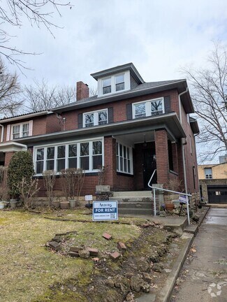Building Photo - Huge 5 Bedroom, 2 Bathroom House, Freshly ...