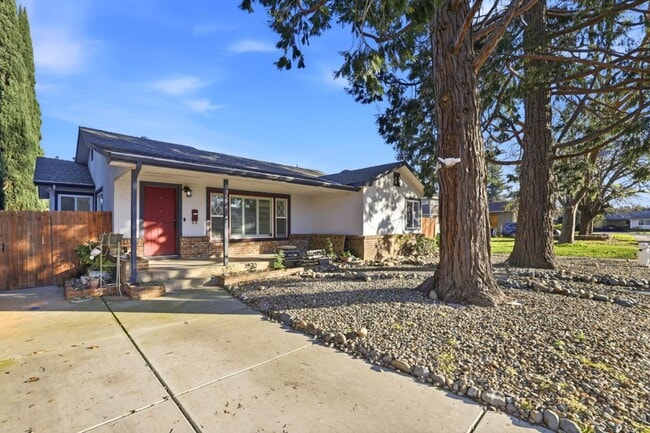 Building Photo - 9623 Adams St