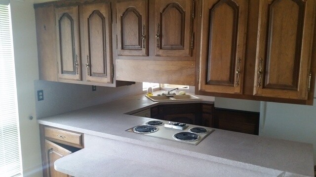 Building Photo - Great home with 2 car garage, deck and she...